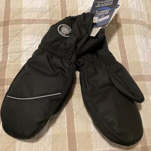 Deux par Deux Kids Unisex Solid Mittens Black, size 15